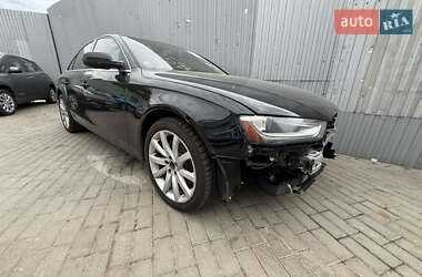 Седан Audi A4 2012 в Ровно
