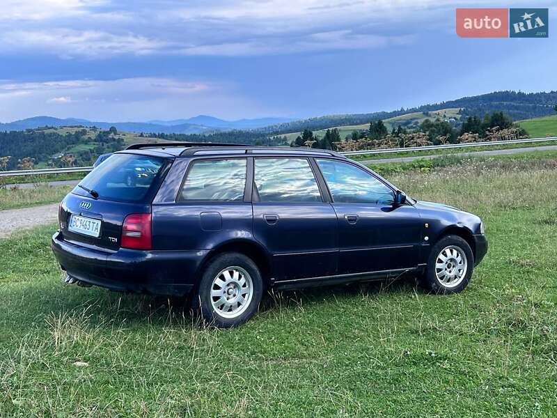 Универсал Audi A4 1997 в Турке