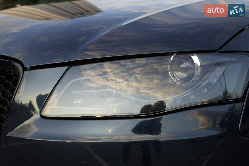Седан Audi A4 2010 в Киеве
