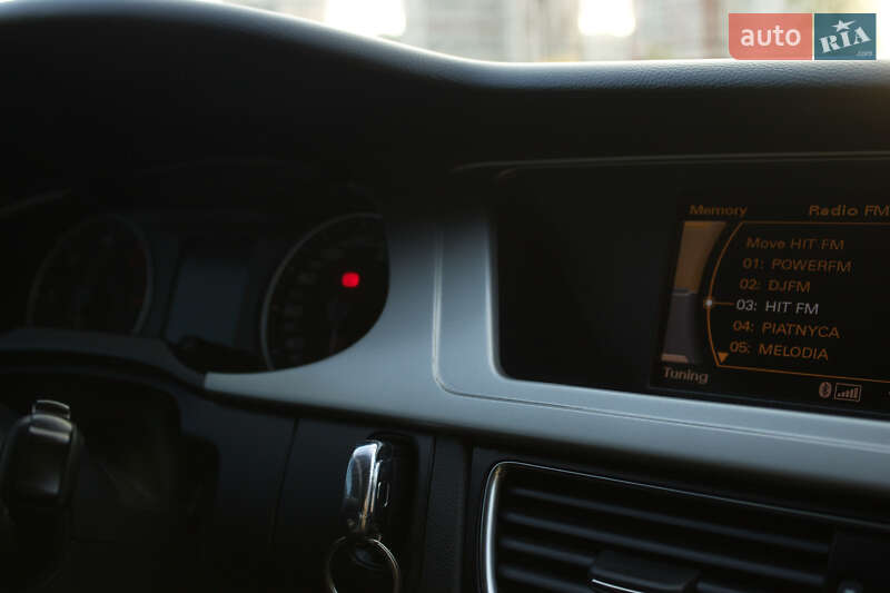 Седан Audi A4 2010 в Киеве