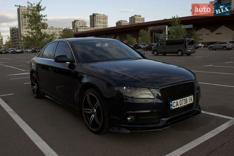 Седан Audi A4 2010 в Киеве