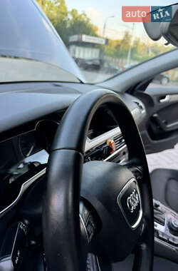 Универсал Audi A4 2013 в 