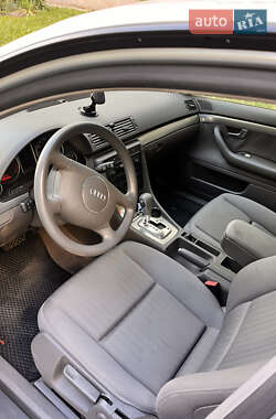 Седан Audi A4 2002 в 