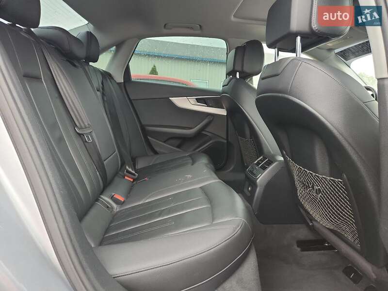 Седан Audi A4 2017 в Харькове
