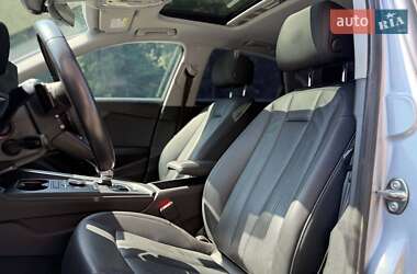 Седан Audi A4 2019 в 