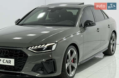Седан Audi A4 2022 в 