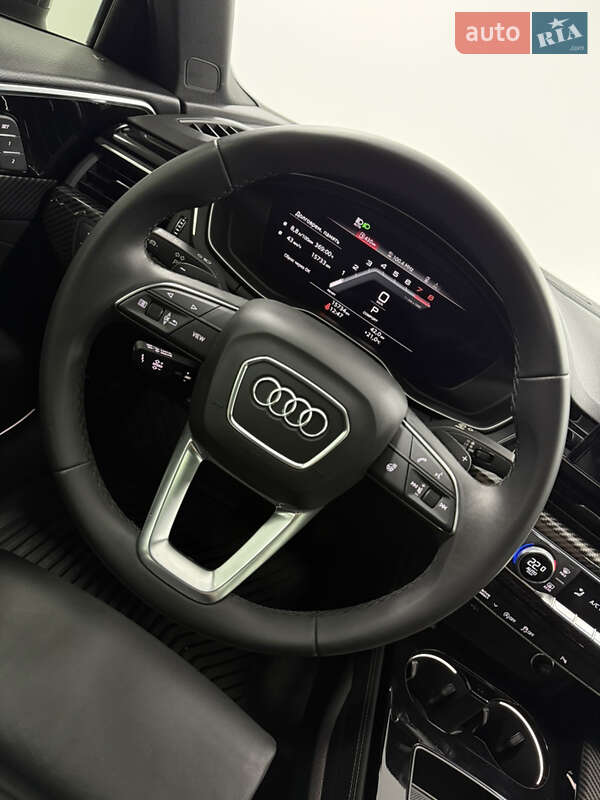 Седан Audi A4 2022 в Одессе