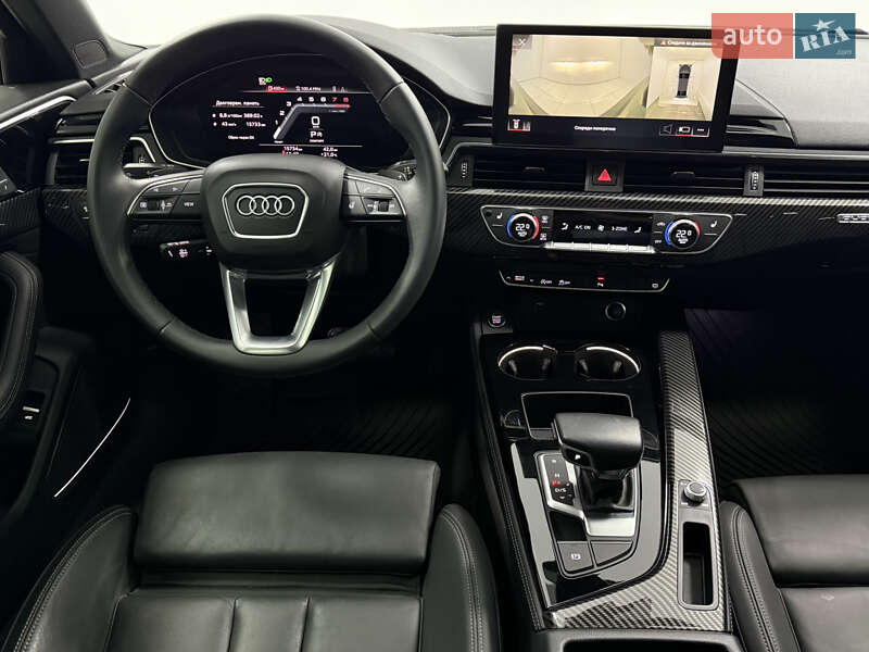 Седан Audi A4 2022 в Одессе