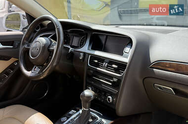 Седан Audi A4 2015 в 