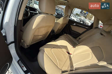 Седан Audi A4 2015 в 