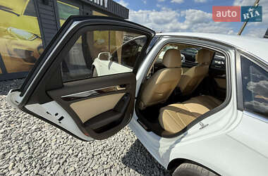 Седан Audi A4 2015 в 