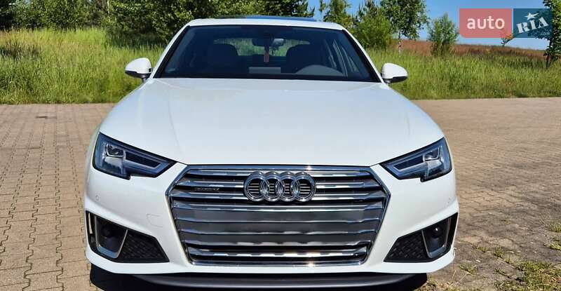 Седан Audi A4 2018 в Львове