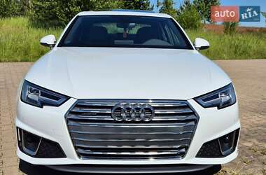 Седан Audi A4 2018 в 