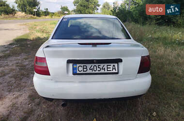 Седан Audi A4 1996 в 