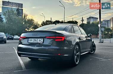 Седан Audi A4 2018 в 