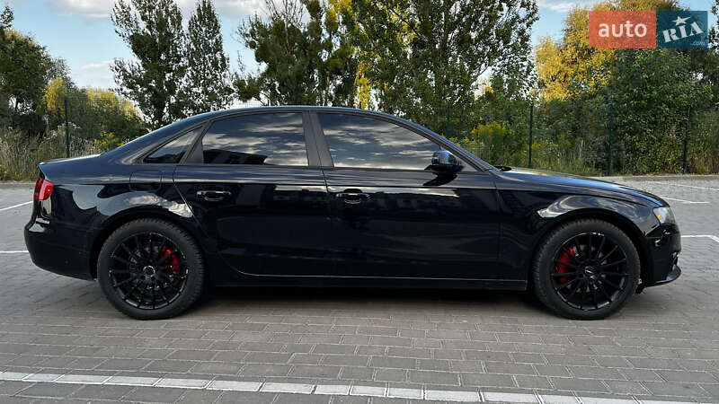 Седан Audi A4 2009 в Луцке