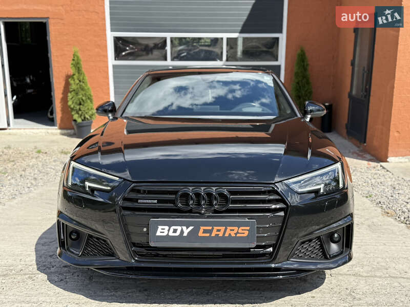 Седан Audi A4 2017 в Ивано-Франковске