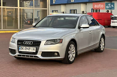 Седан Audi A4 2012 в 