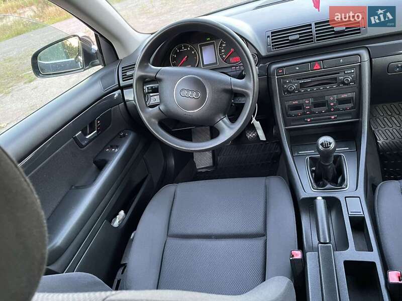 Универсал Audi A4 2003 в Каменском