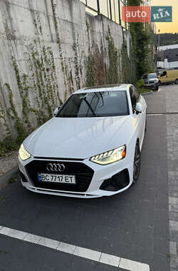 Седан Audi A4 2022 в 
