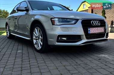 Седан Audi A4 2014 в 