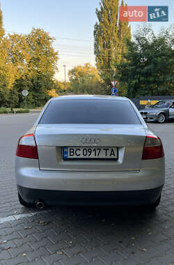 Седан Audi A4 2003 в 