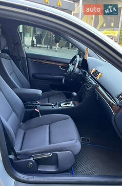 Седан Audi A4 2003 в 