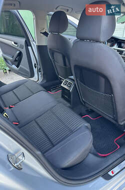 Седан Audi A4 2013 в 