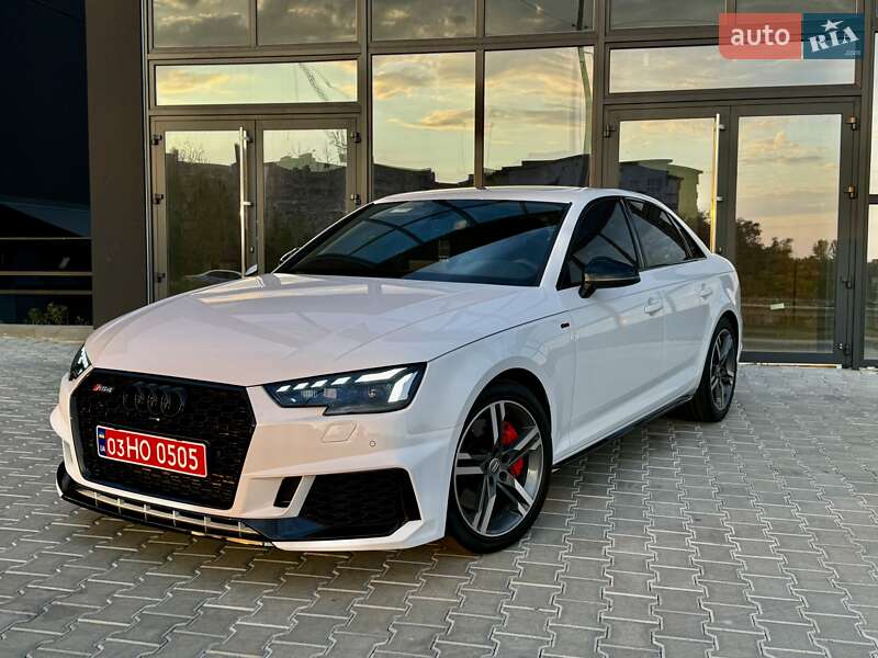 Седан Audi A4 2018 в 