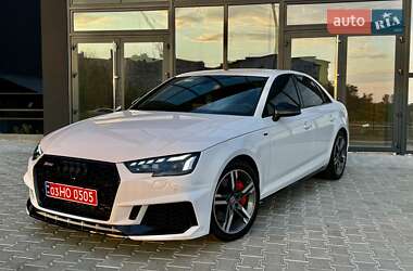 Седан Audi A4 2018 в 