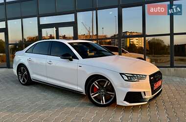 Седан Audi A4 2018 в 