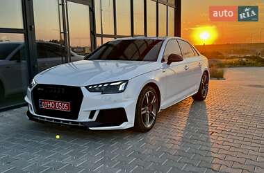 Седан Audi A4 2018 в 