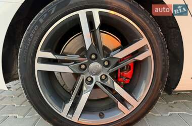 Седан Audi A4 2018 в 