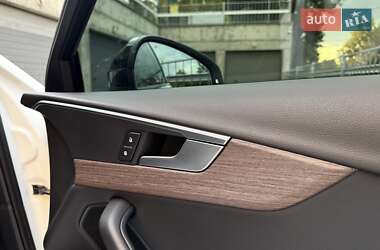 Седан Audi A4 2018 в 