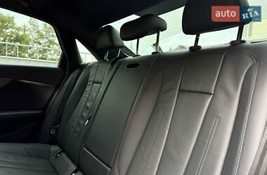 Седан Audi A4 2018 в 