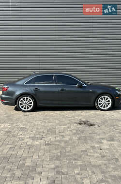 Седан Audi A4 2017 в 