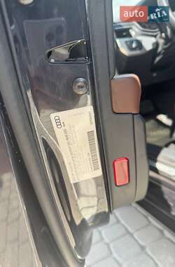 Седан Audi A4 2018 в 