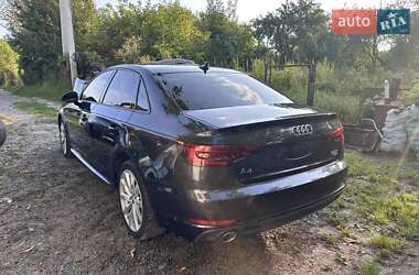 Седан Audi A4 2018 в 