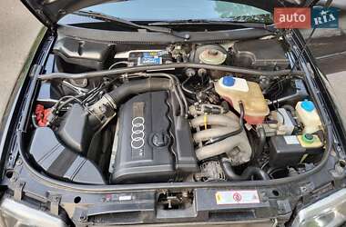 Седан Audi A4 1995 в 