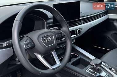 Универсал Audi A4 2022 в 