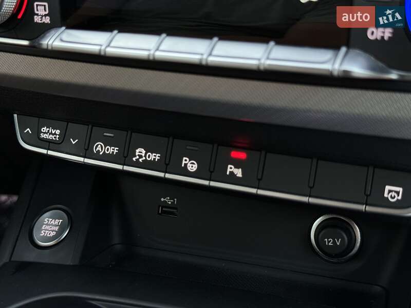 Універсал Audi A4 2022 в Луцьку