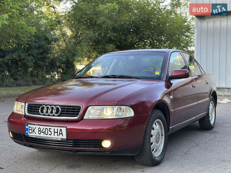 Седан Audi A4 1999 в Ровно