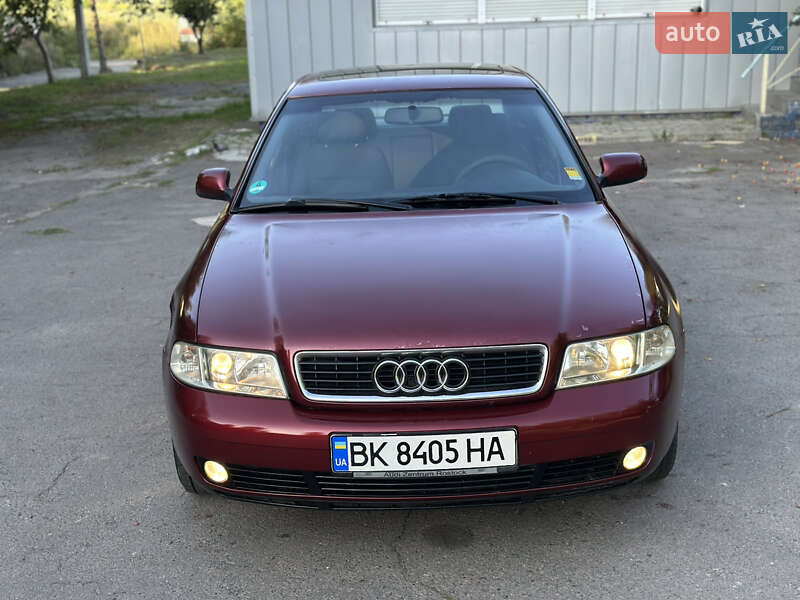 Седан Audi A4 1999 в Ровно