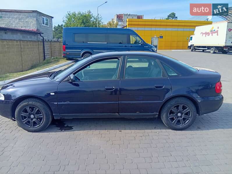 Седан Audi A4 1999 в Сарнах фото 5 Седан Audi A4 1999 в Сарнах