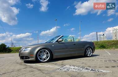 Кабриолет Audi A4 2009 в 