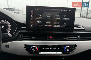Седан Audi A4 2020 в 