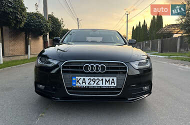 Седан Audi A4 2012 в 