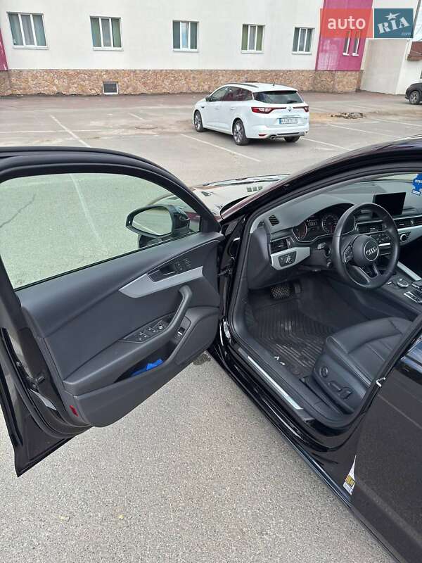 Седан Audi A4 2019 в Киеве