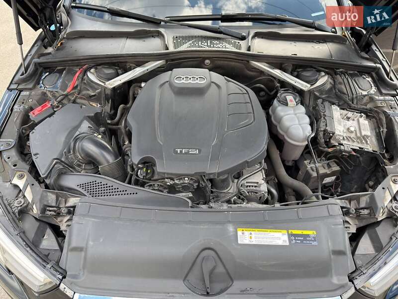 Седан Audi A4 2019 в Киеве
