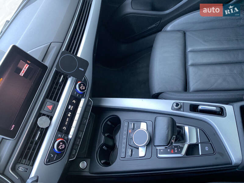 Седан Audi A4 2016 в Полтаві